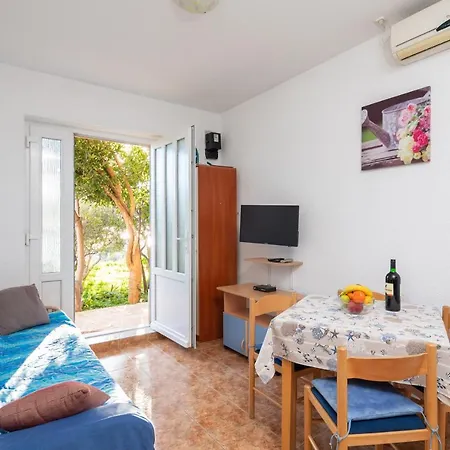 Beach Dance Apartments * Podstrana