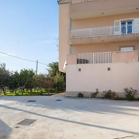 Appartement Beach Dance Apartments Podstrana